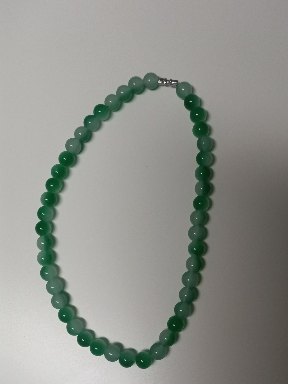 Green Beaded Necklace - Elegant Women's Jewelry